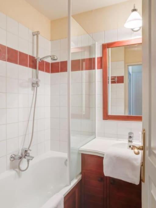 Апартаменты 1-Appt Avec Piscine A St-Jean Pays-Basque Uhart-Cize Экстерьер фото